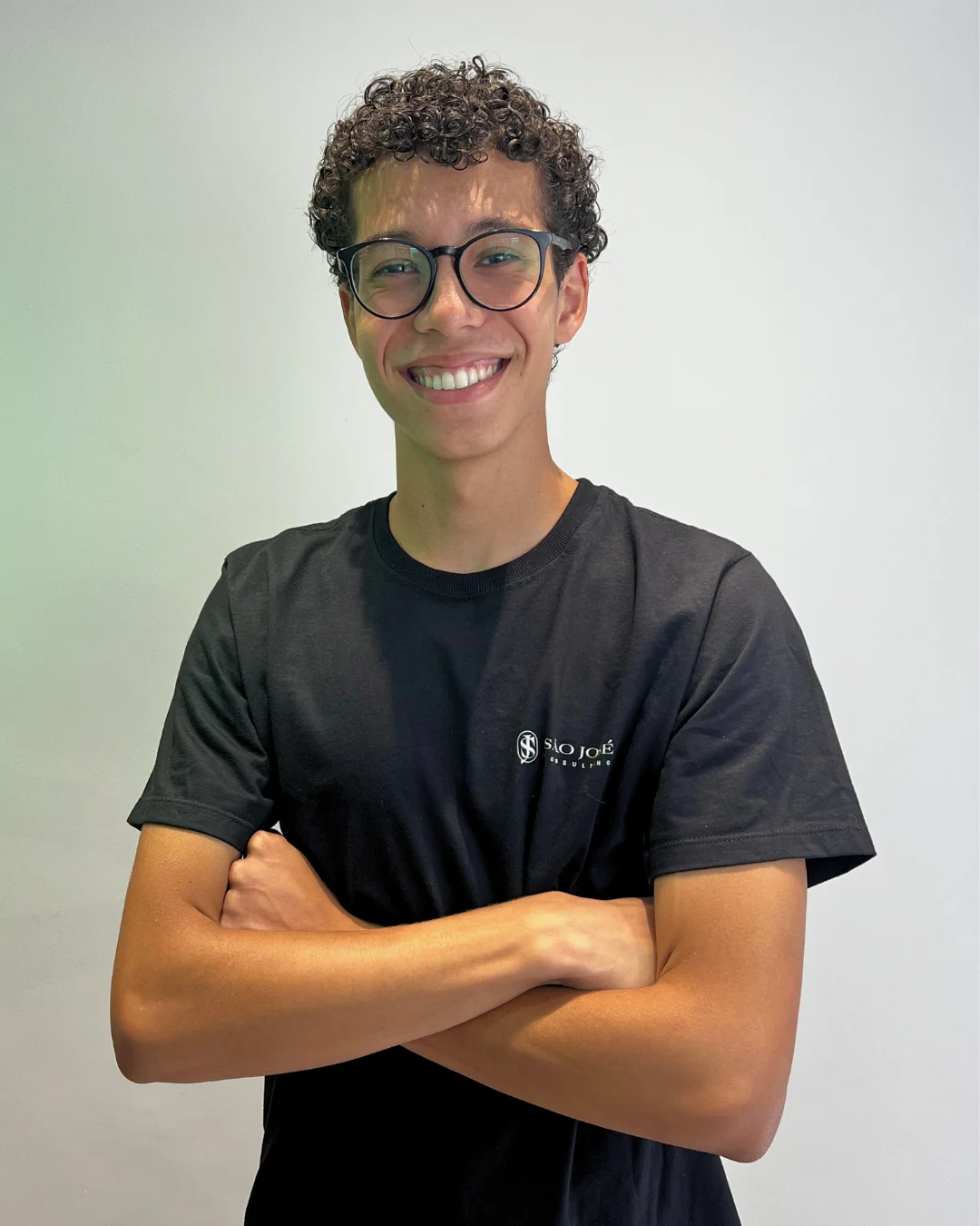 Vitor Henrique - Analista de Marketing